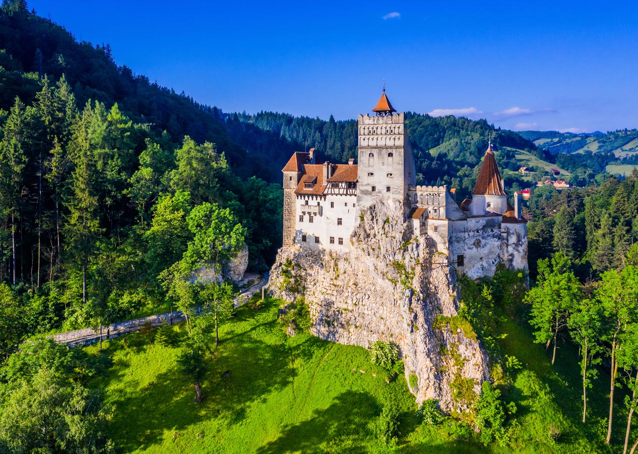 can you visit transylvania castle